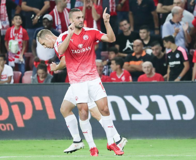 בן שהר. הופשר מהקפאה כדי לתת הצגה (דני מרון) בן שהר. הופשר מהקפאה כדי לתת הצגה (דני מרון)