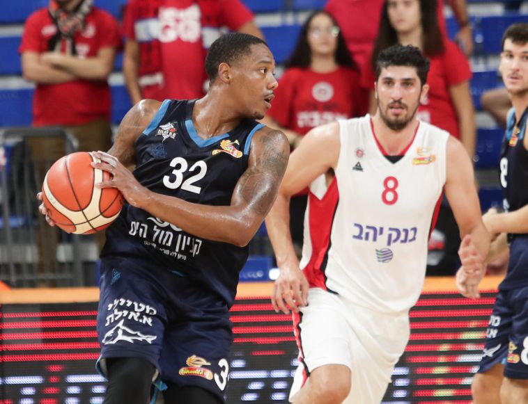 לנזל סמית'. אילת עדיין ללא ניצחון (דני מרון) לנזל סמית'. אילת עדיין ללא ניצחון (דני מרון)