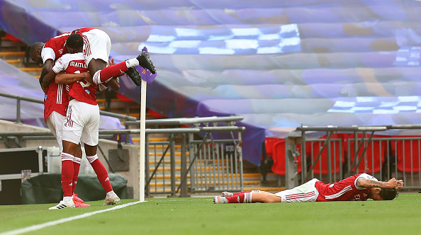 This image has an empty alt attribute; its file name is 1004396