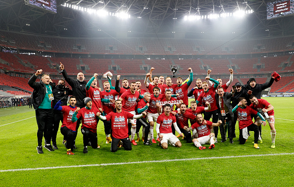 נבחרת הונגריה חוגגת העפלה נוספת ליורו