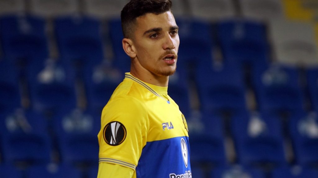 This image has an empty alt attribute; its file name is 1019994