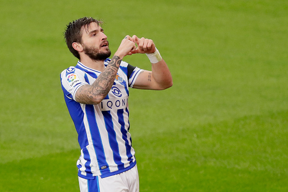 This image has an empty alt attribute; its file name is 1024744