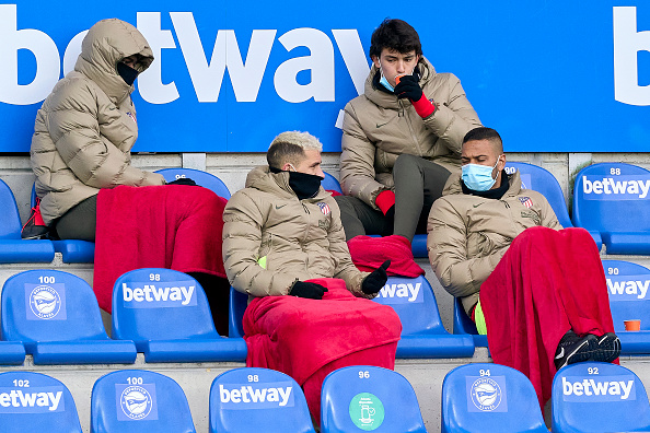 This image has an empty alt attribute; its file name is 1025343