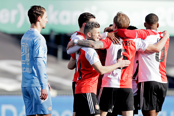 שחקני פיינורד חוגגים