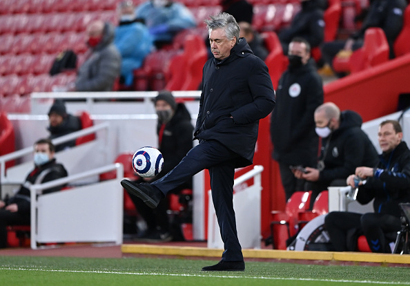 This image has an empty alt attribute; its file name is 1033290