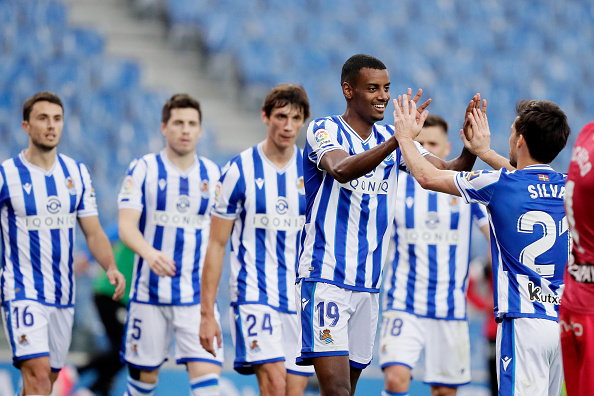 אלכסנדר איסק חוגג עם שחקני סוסיאדד