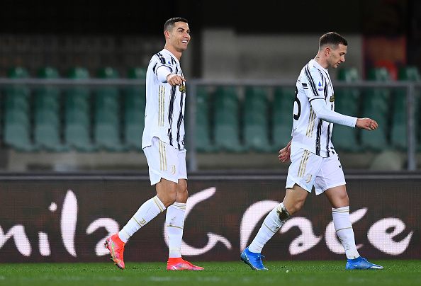 This image has an empty alt attribute; its file name is 1034809