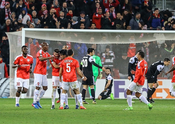 שחקני ב"ש חוגגים עם ברדה מול בשיקטאש