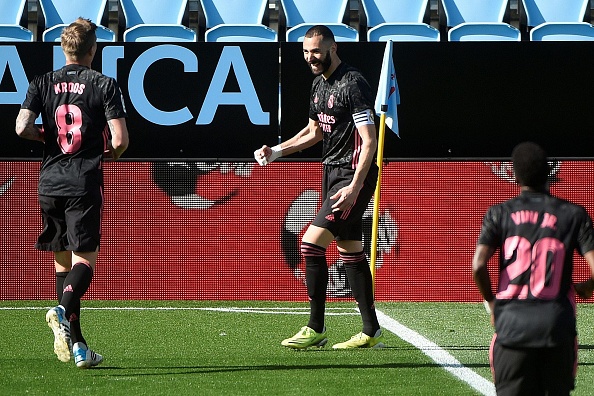 This image has an empty alt attribute; its file name is 1038485