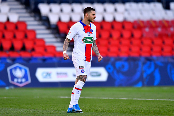 This image has an empty alt attribute; its file name is 1044071