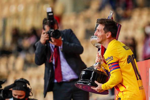 This image has an empty alt attribute; its file name is 1044118