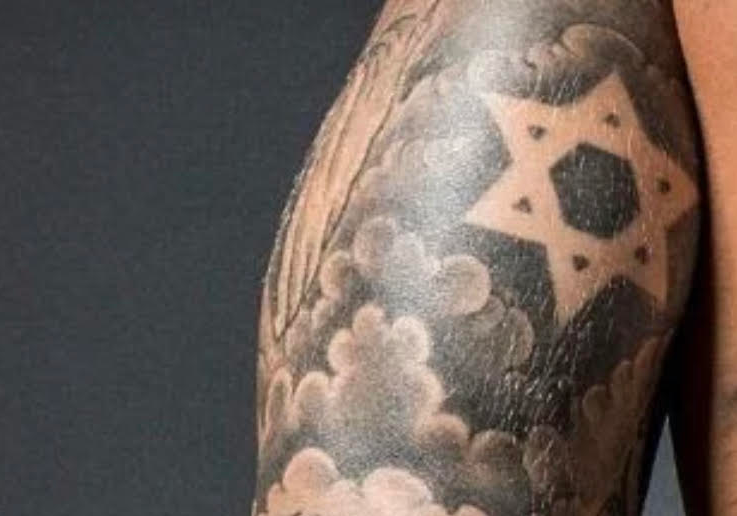 מגן דוד נוסף על גופו של ראמוס