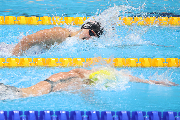 אריארן טיטמוס, קייטי לדקי
