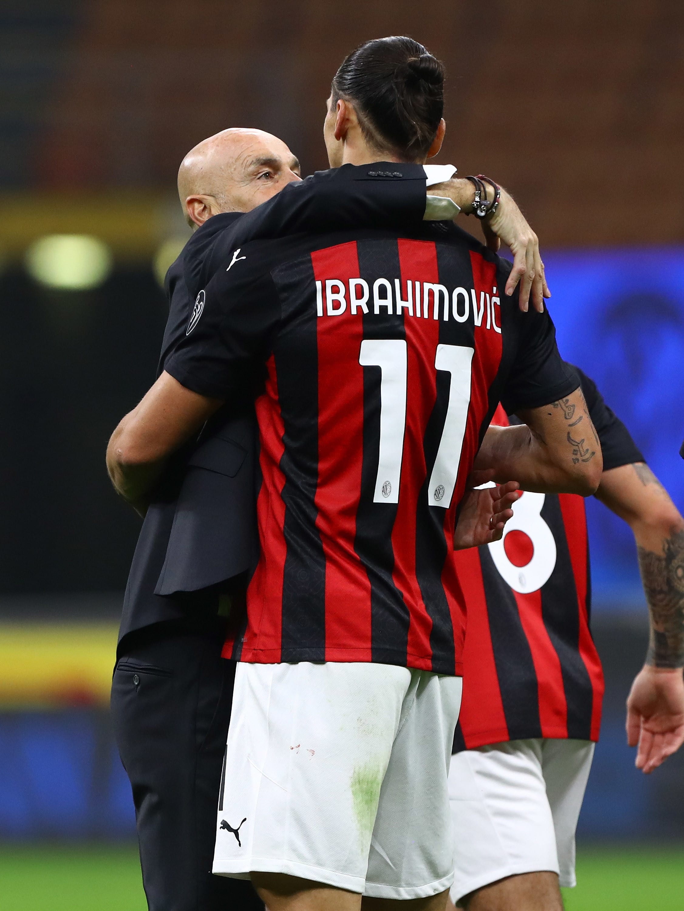 מאמן מילאן סטפנו פיולי עם זלאטן איברהימוביץ'