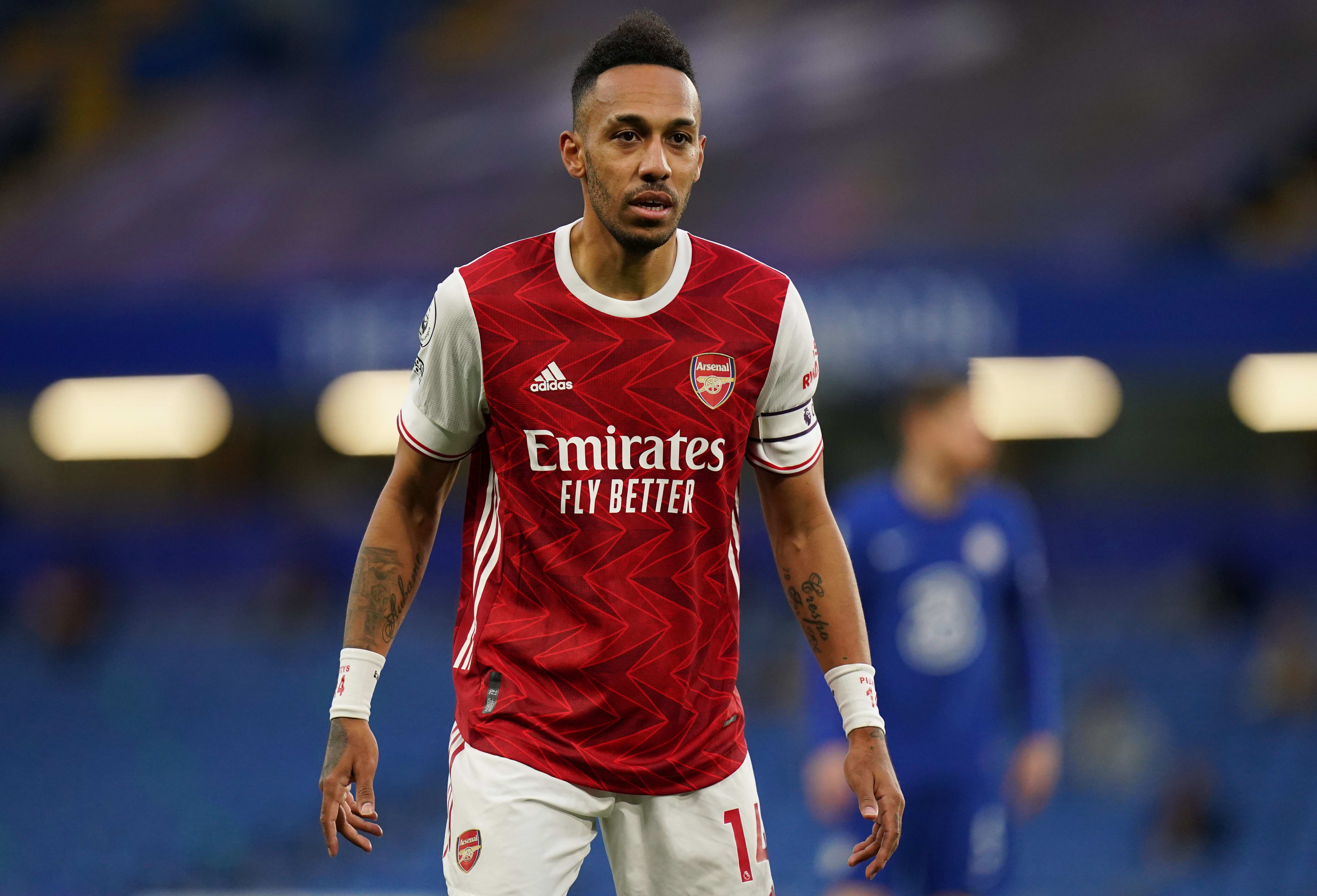 שחקן ארסנל פייר אמריק אובמיאנג