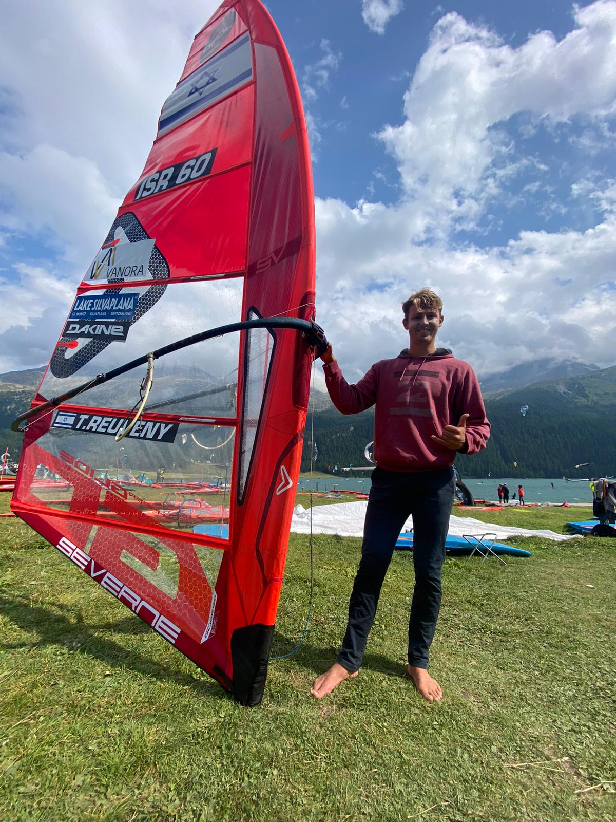 הגולש תום ראובני