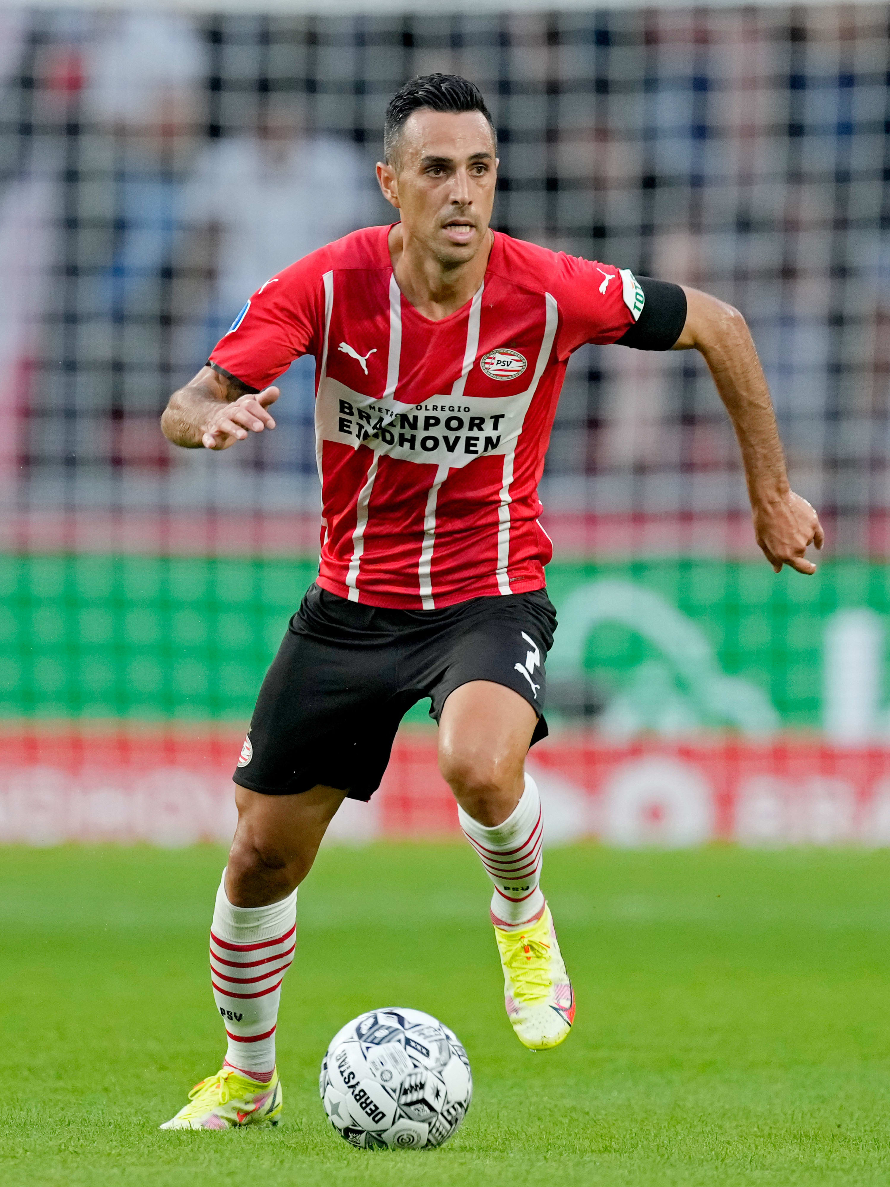 שחקן פ.ס.וו איינדהובן ערן זהבי