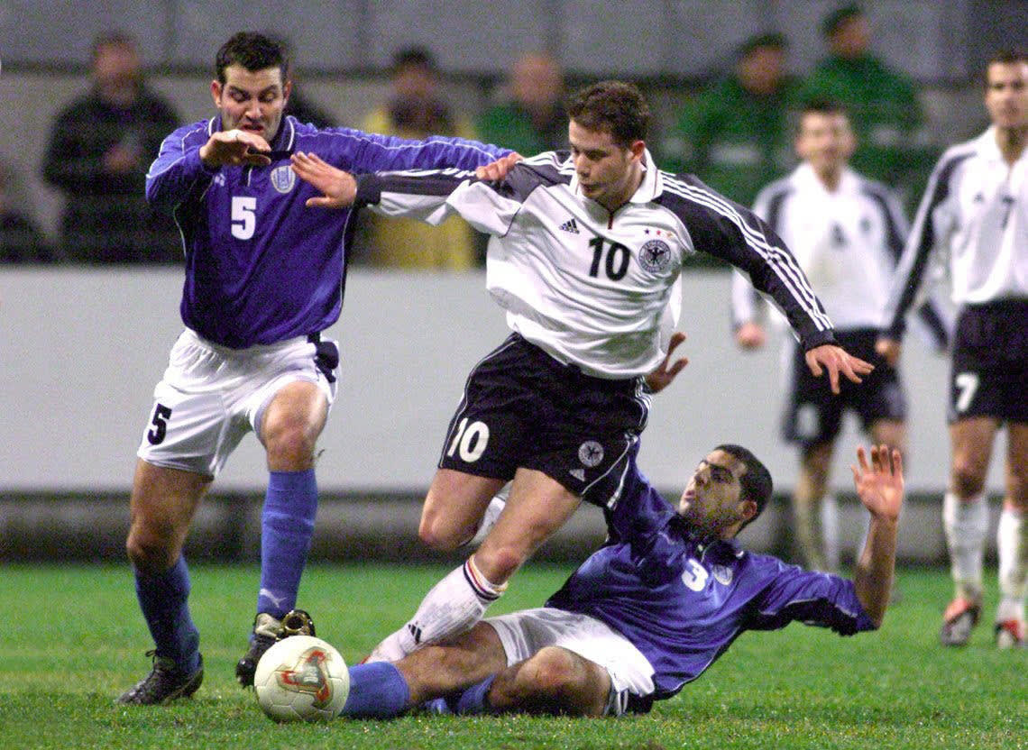 טל בן חיים ב-2002