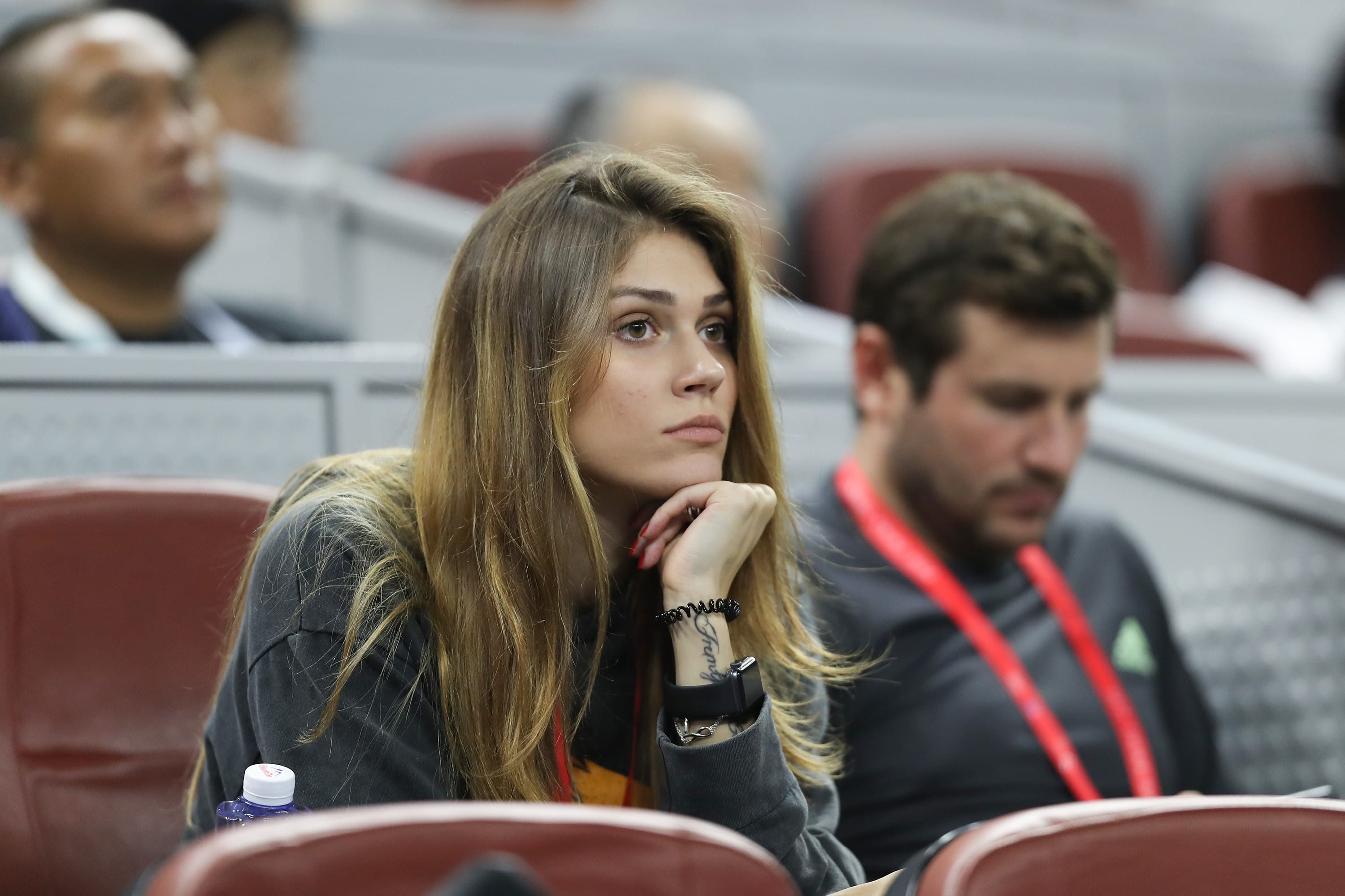 אולה שאריפובה, האקסית של סשה זברב