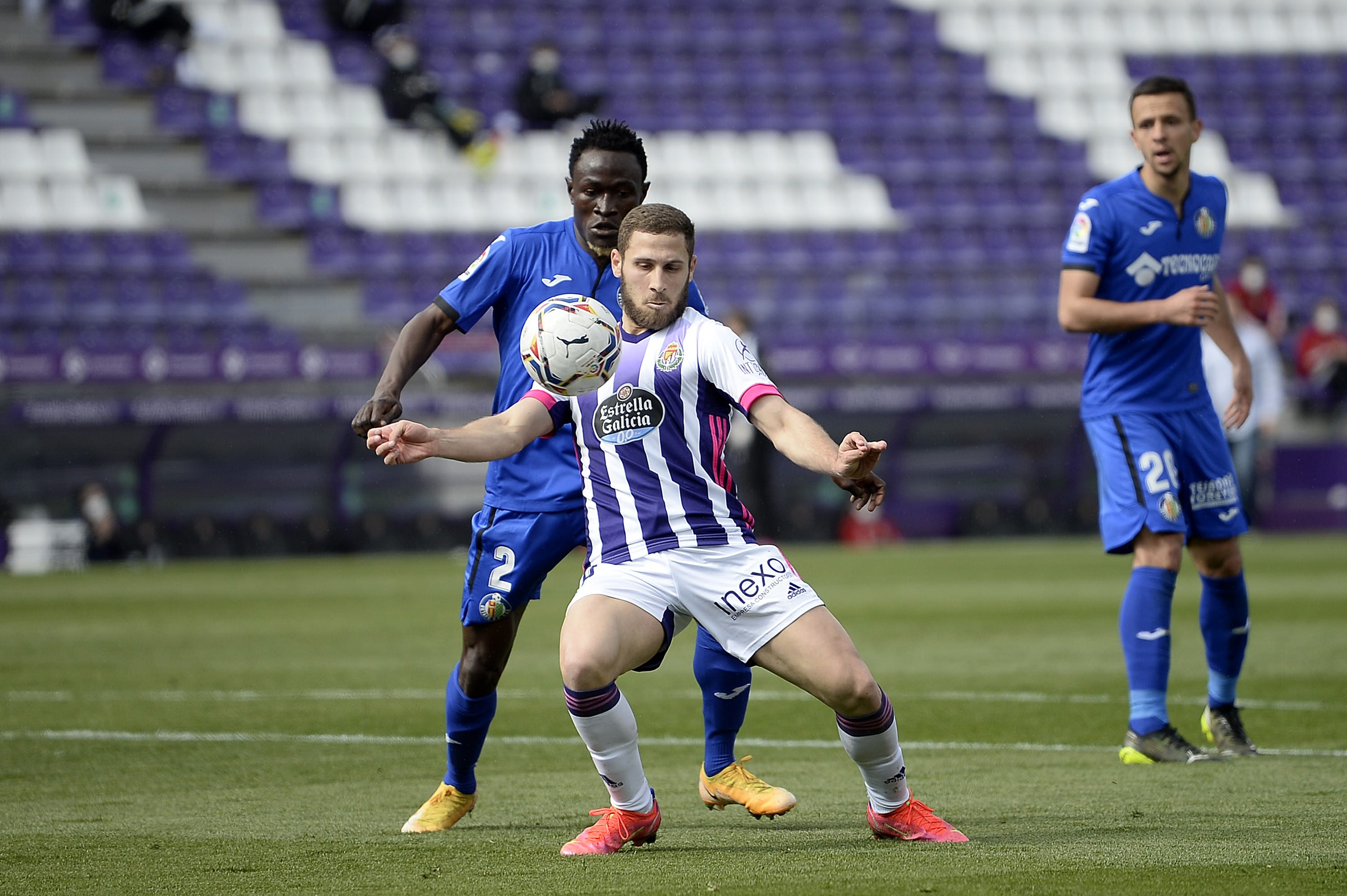 שחקן ריאל ויאדוליד, שון וייסמן, מול שחקן חטאפה, ג'נה