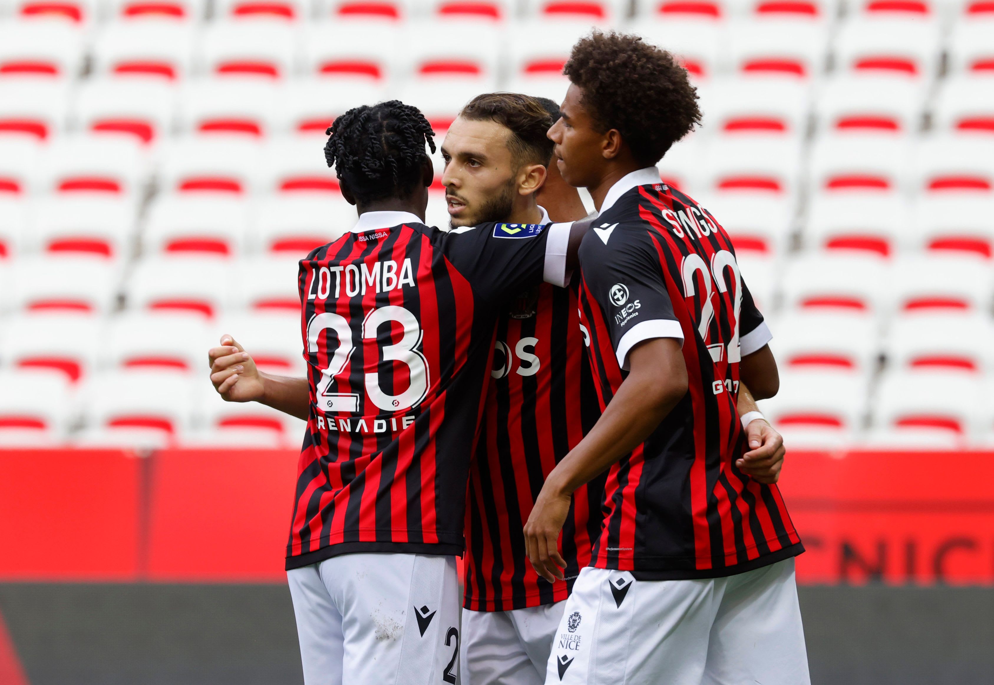 אמין גואירי שחקן ניס עם קלווין סטנגס, ז'ורדן לוטומבה