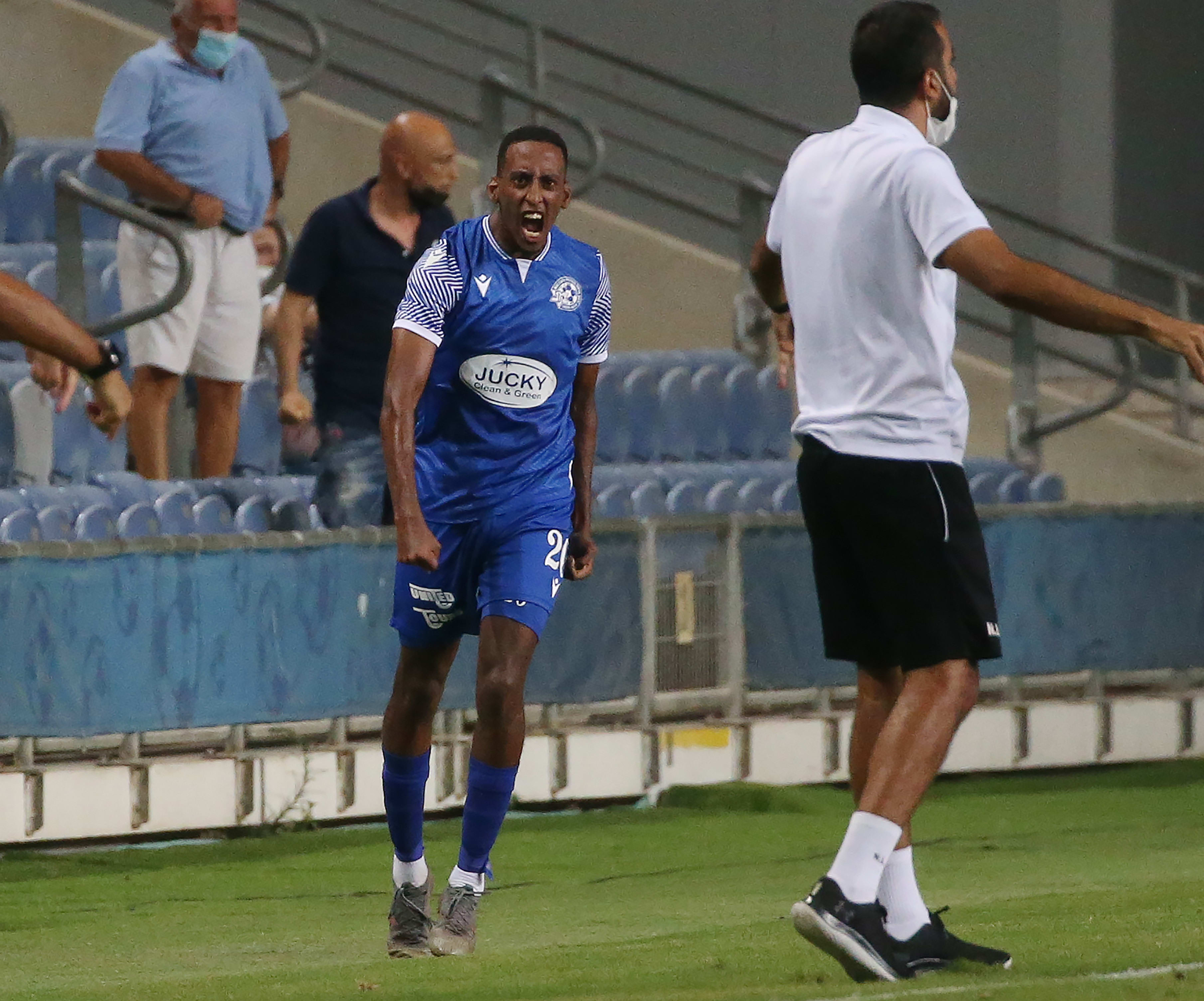 שלו דניאל, מכבי פתח תקוה חוגג