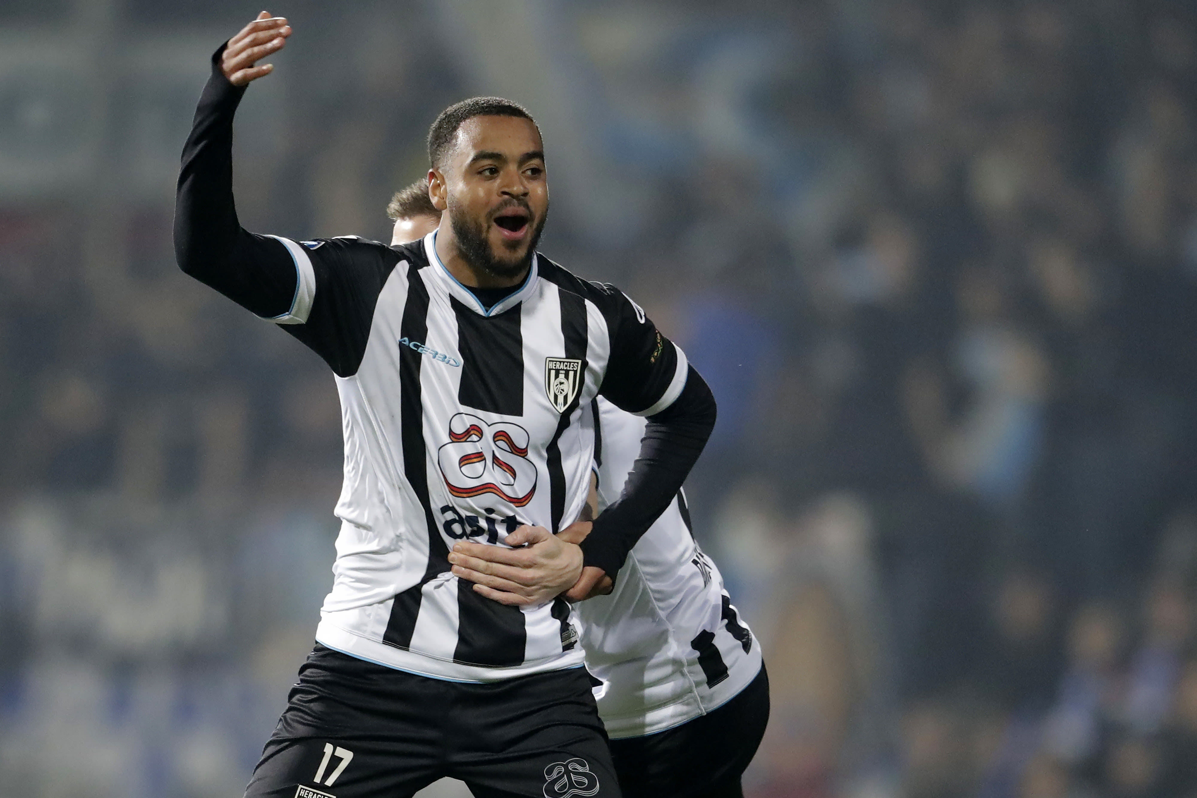 ברנדלי קוואס במדי הראקלס