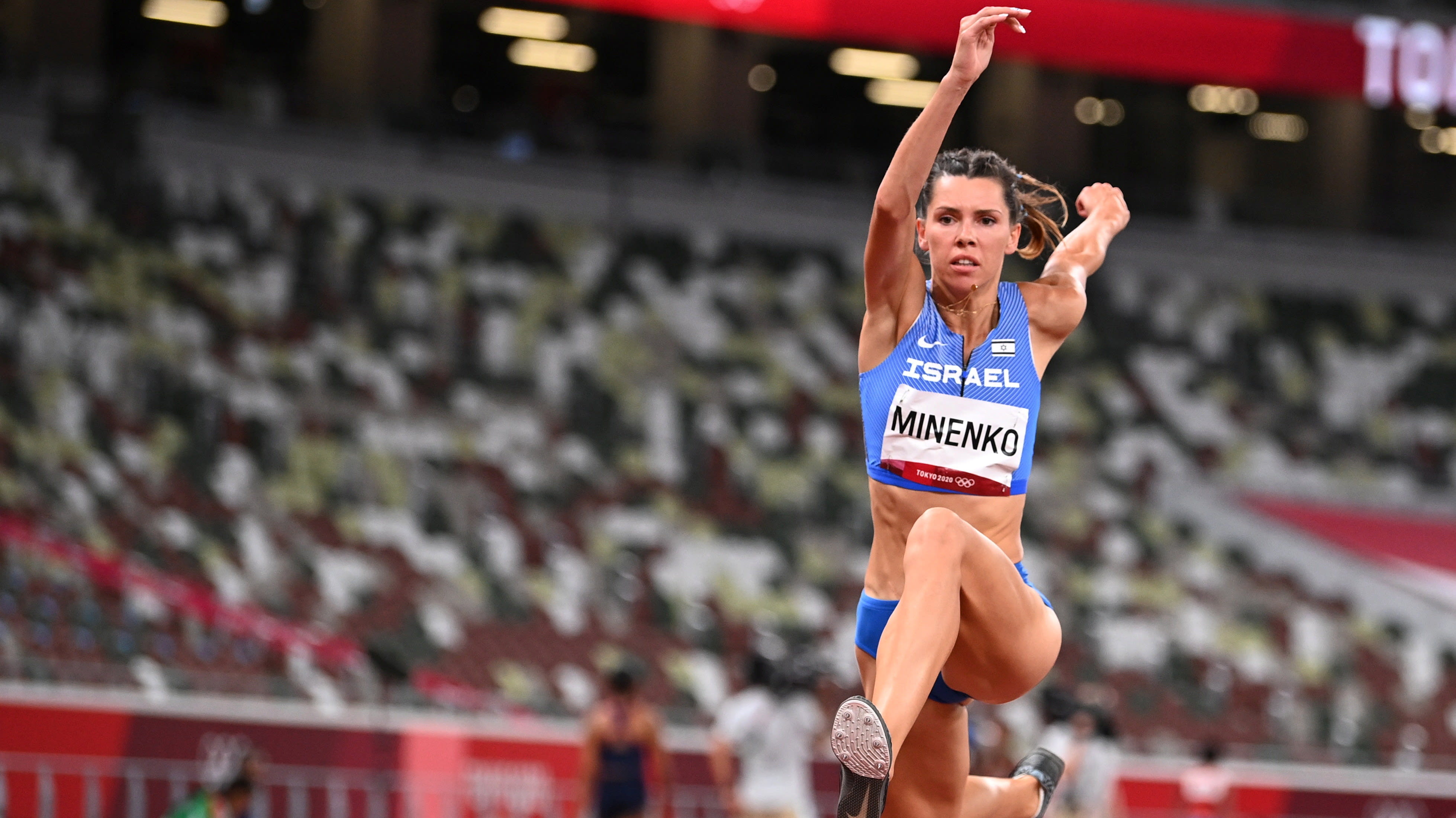 חנה קנייזבה מיננקו קופצת משולשת ישראלית