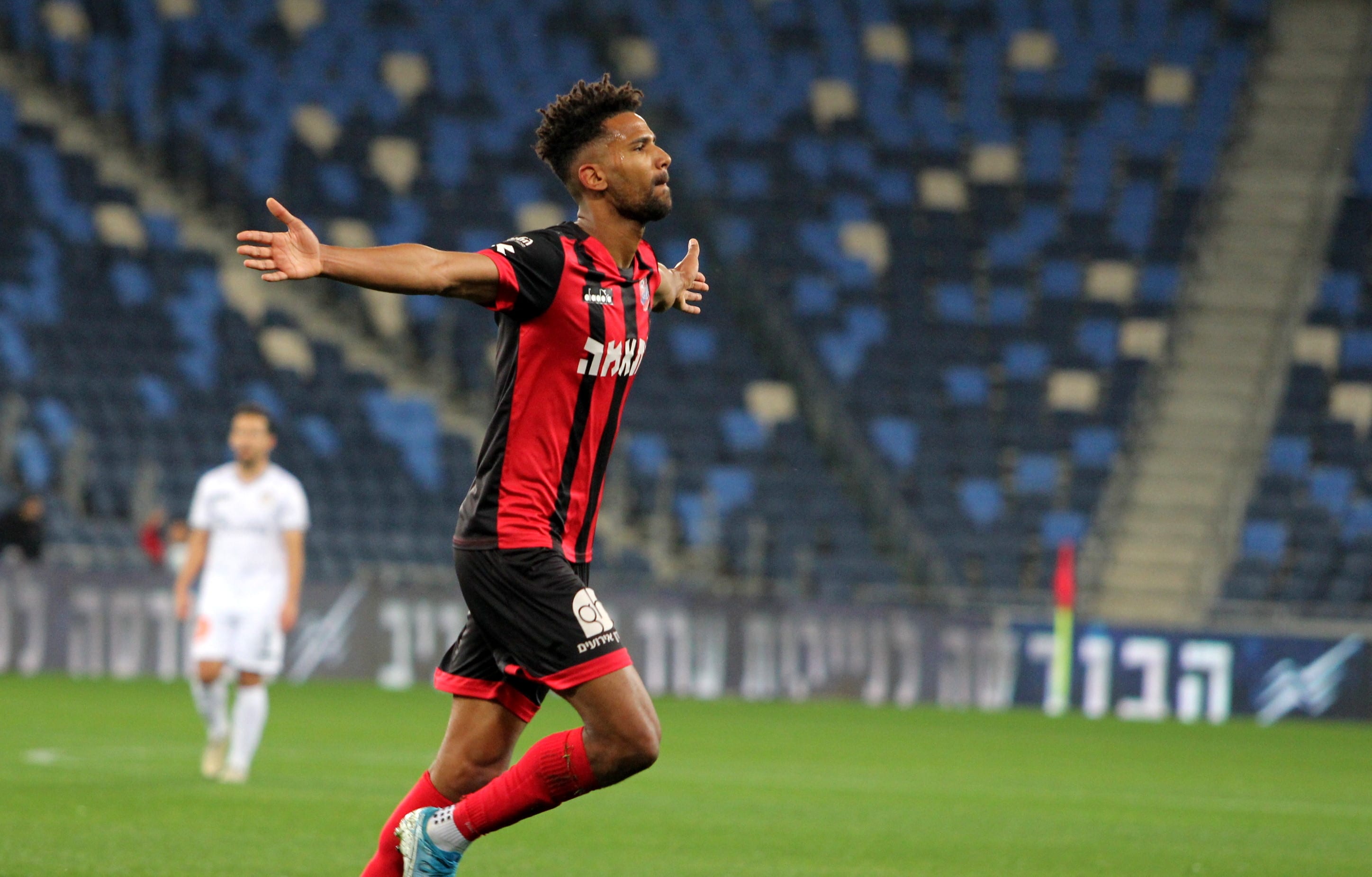 שחקן הפועל חיפה קווין טאפוקו