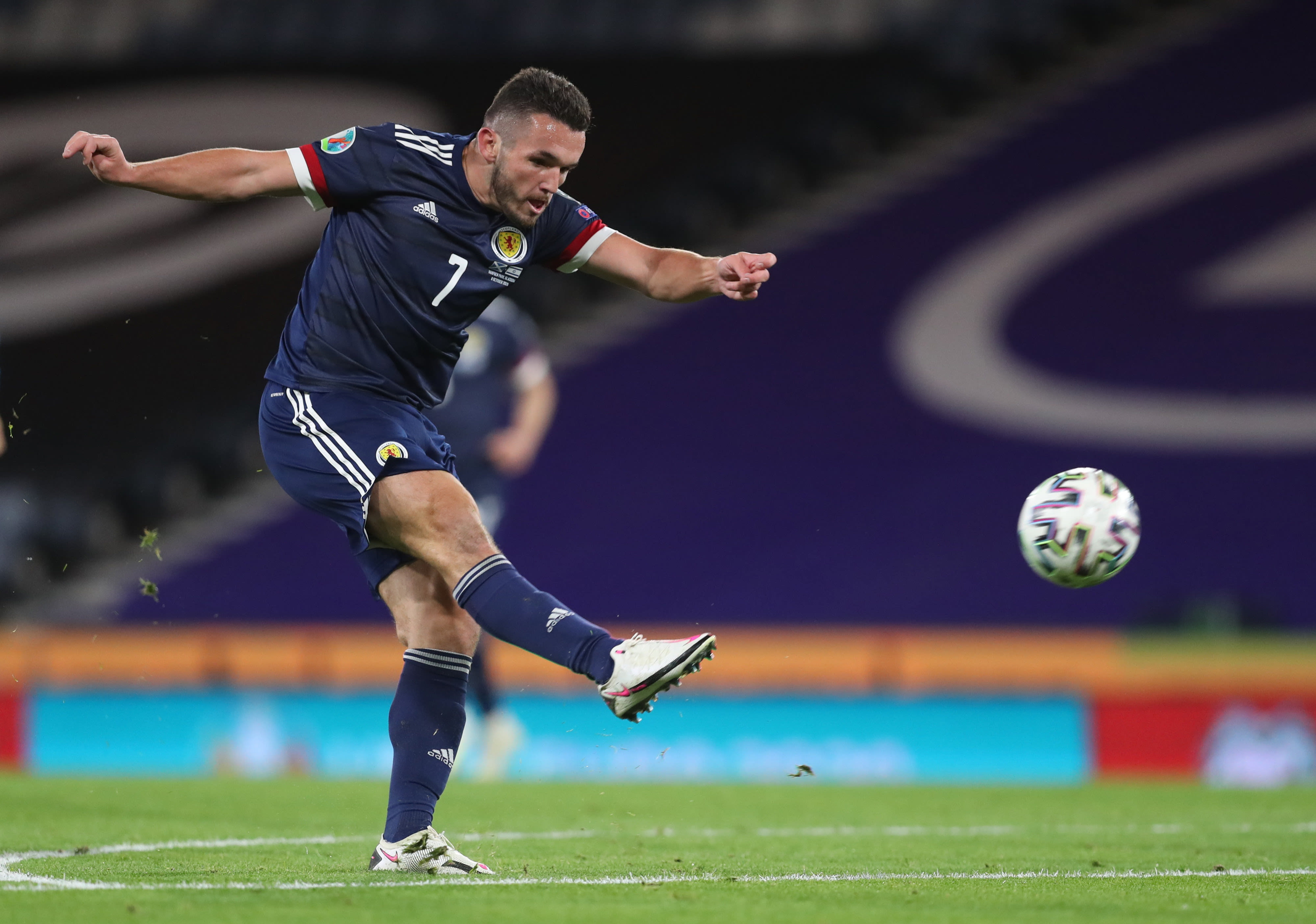 ג'ון מקגין שחקן נבחרת סקוטלנד