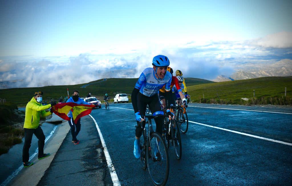 דן מרטין רוכב אופניים אירי קבוצת סטארט-אפ ניישן