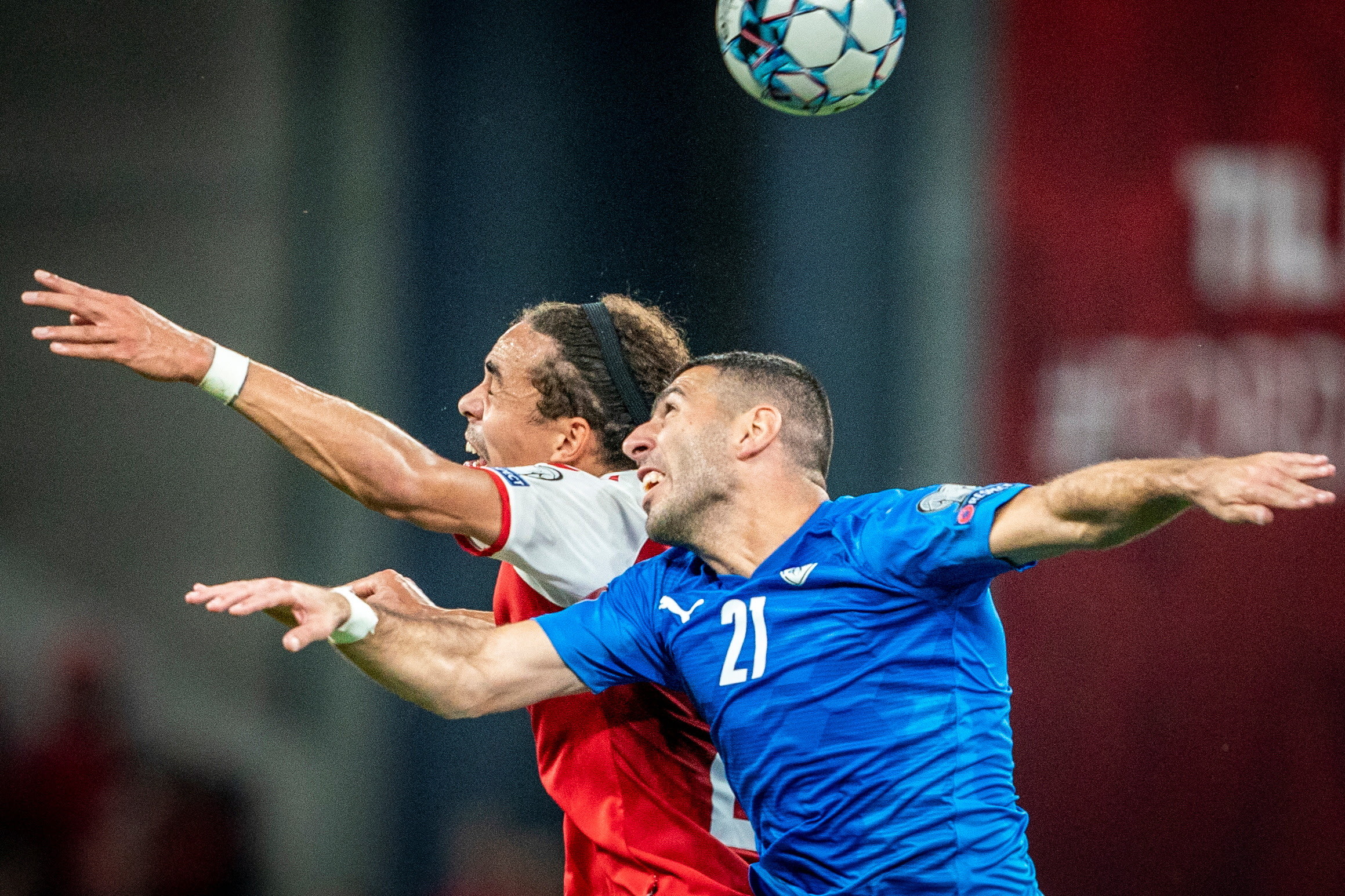 איתן טיבי, נבחרת ישראל, מול יוסוף פאולסן, נבחרת דנמרק