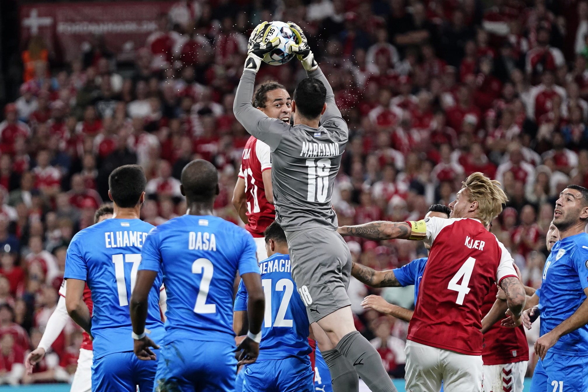 שוער נבחרת ישראל, אופיר מרציאנו, מול דנמרק