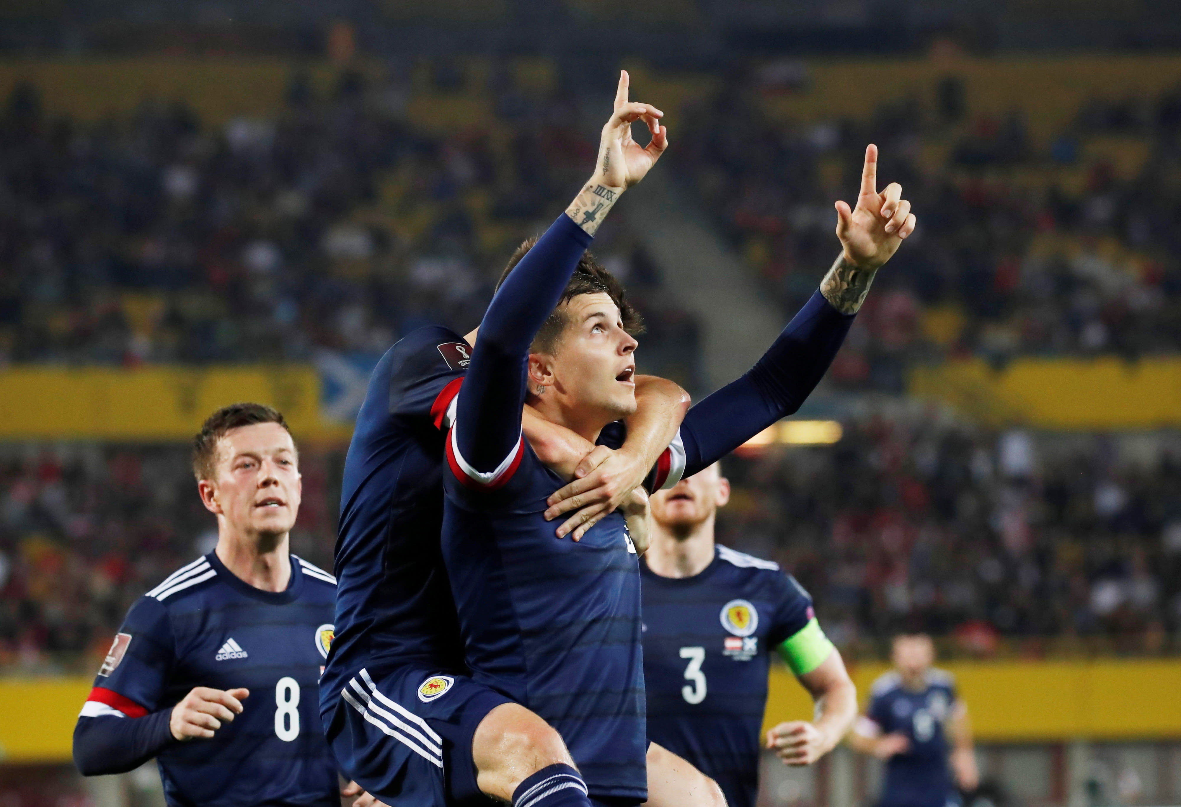 שחקני נבחרת סקוטלנד חוגגים