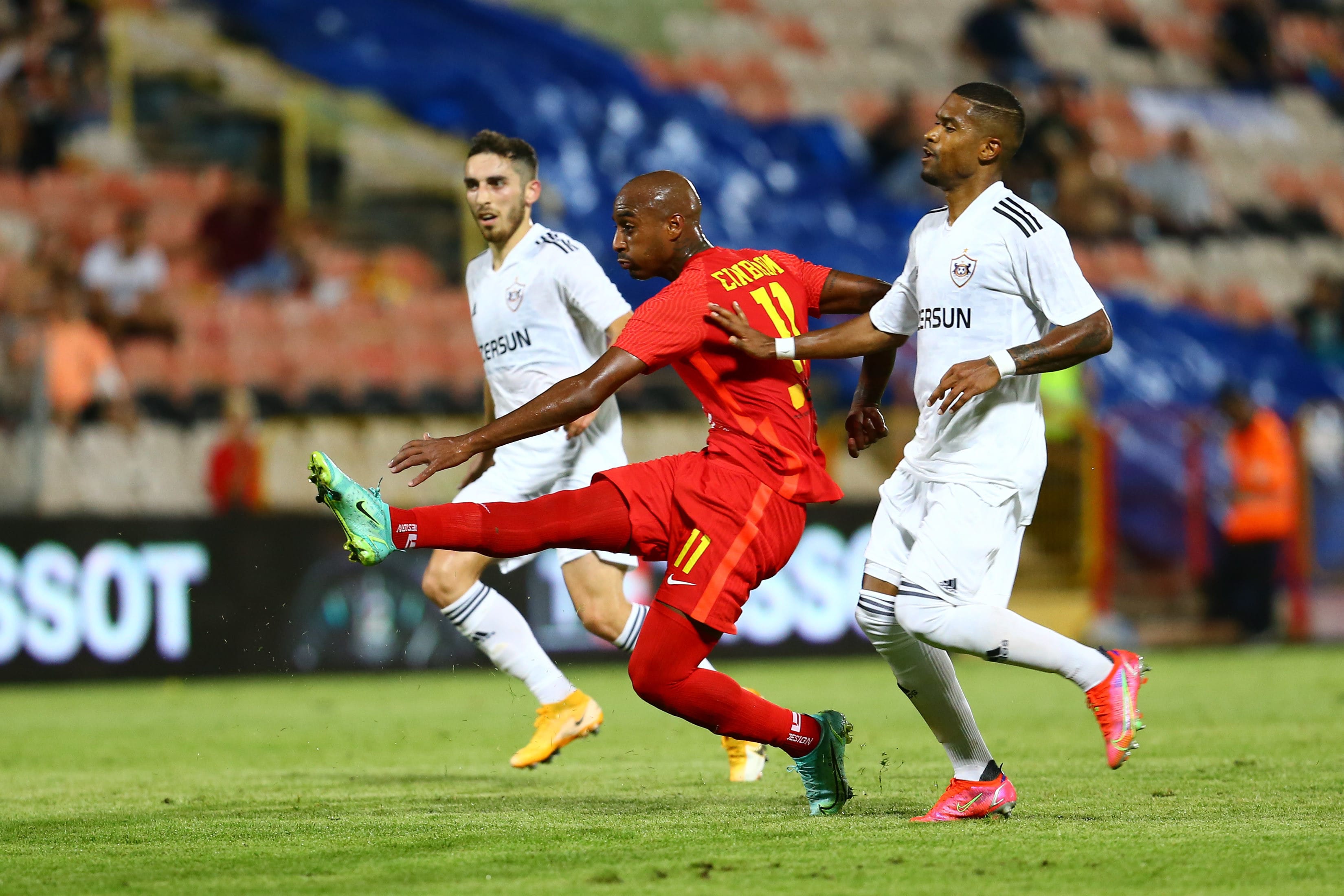 אור אינברום שחקן מ.ס. אשדוד מול קרבאח