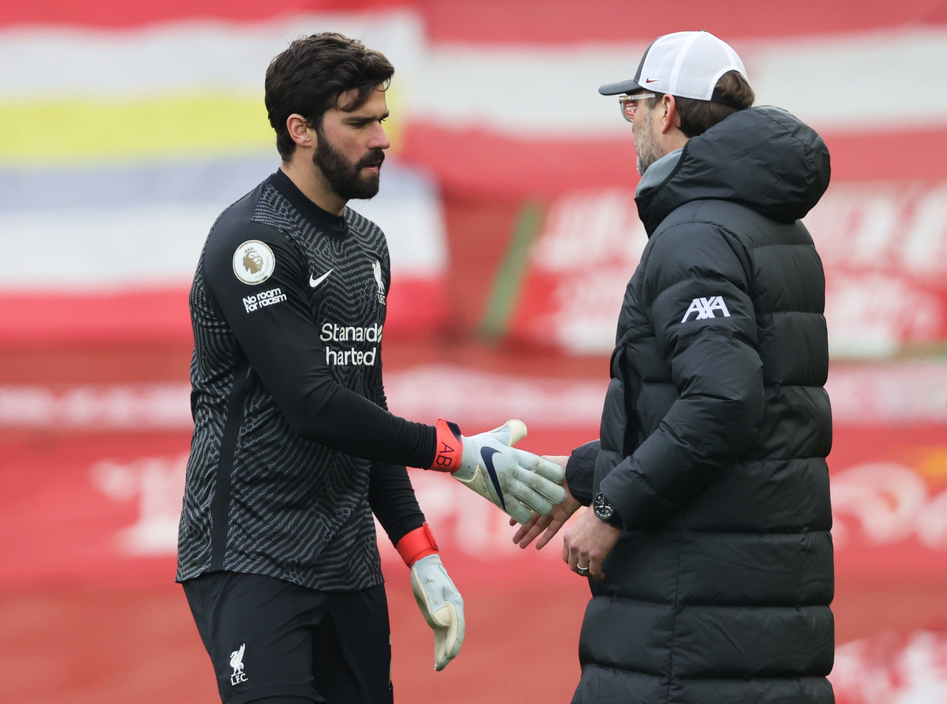 שוער ליברפול אליסון עם יורגן קלופ