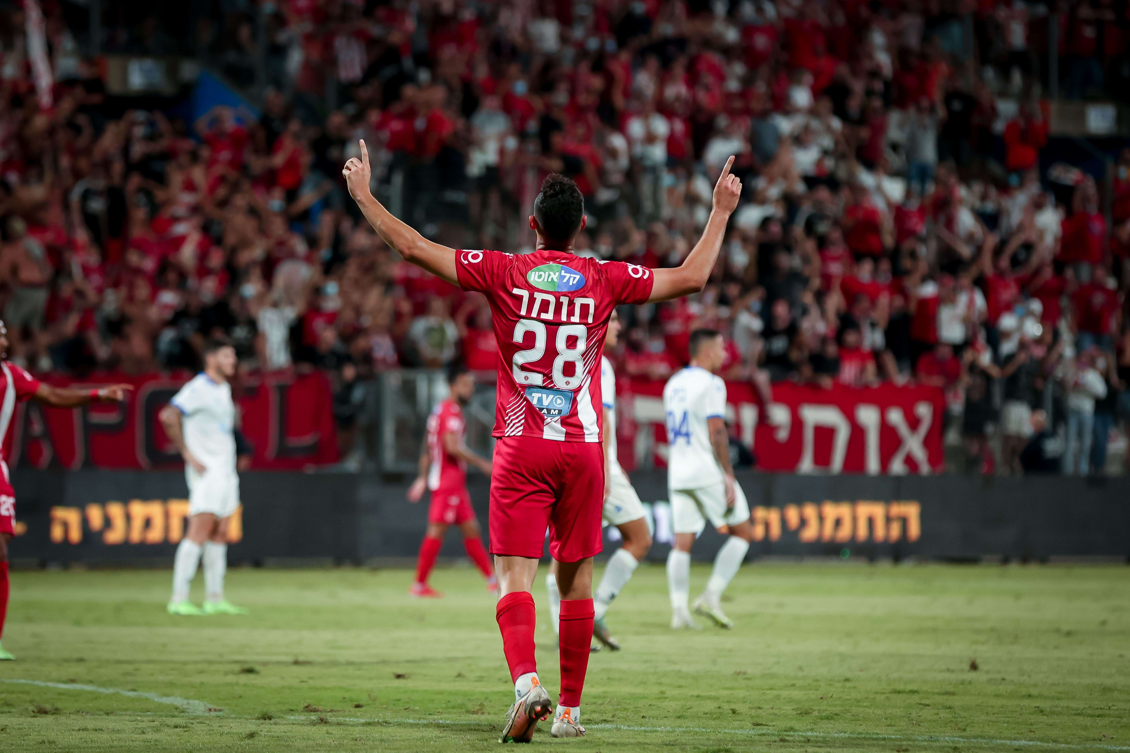 שחקן הפועל תל אביב יואב תומר