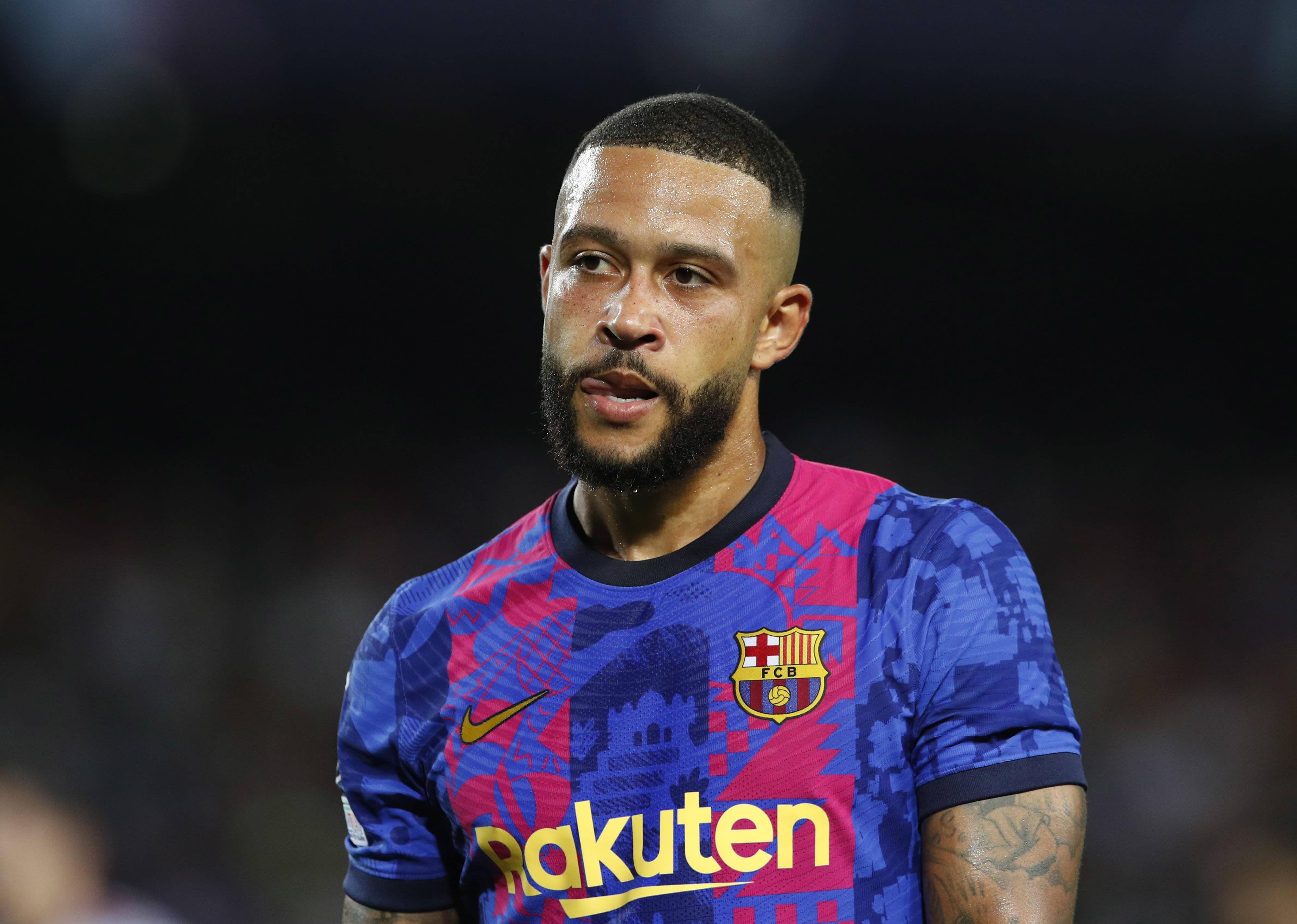 שחקן ברצלונה ממפיס דפאי