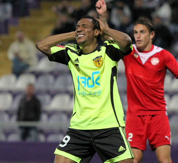 סמואל יבואה שחקן בית"ר ירושלים מאוכזב