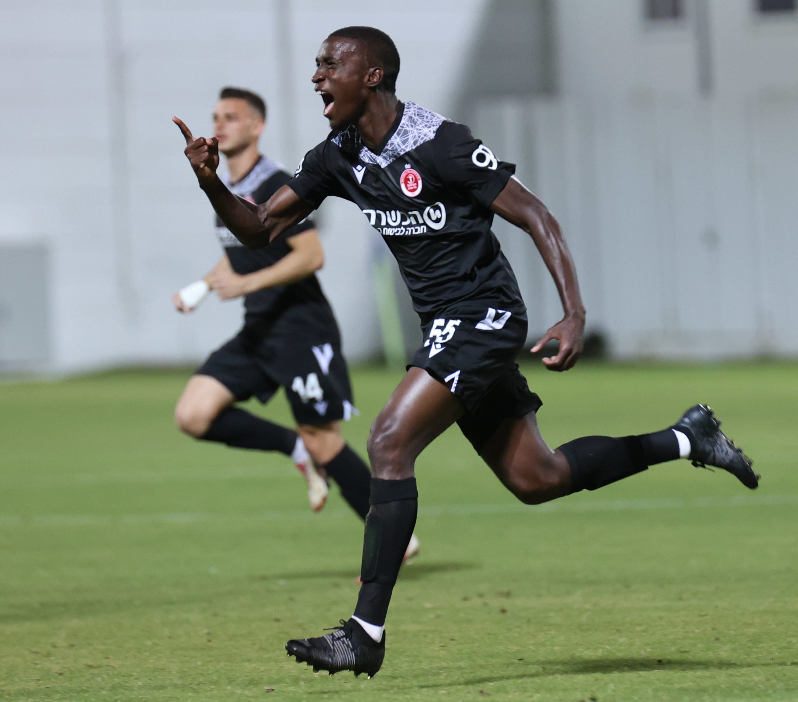 סיאנדה קולו שחקן הפועל תל אביב