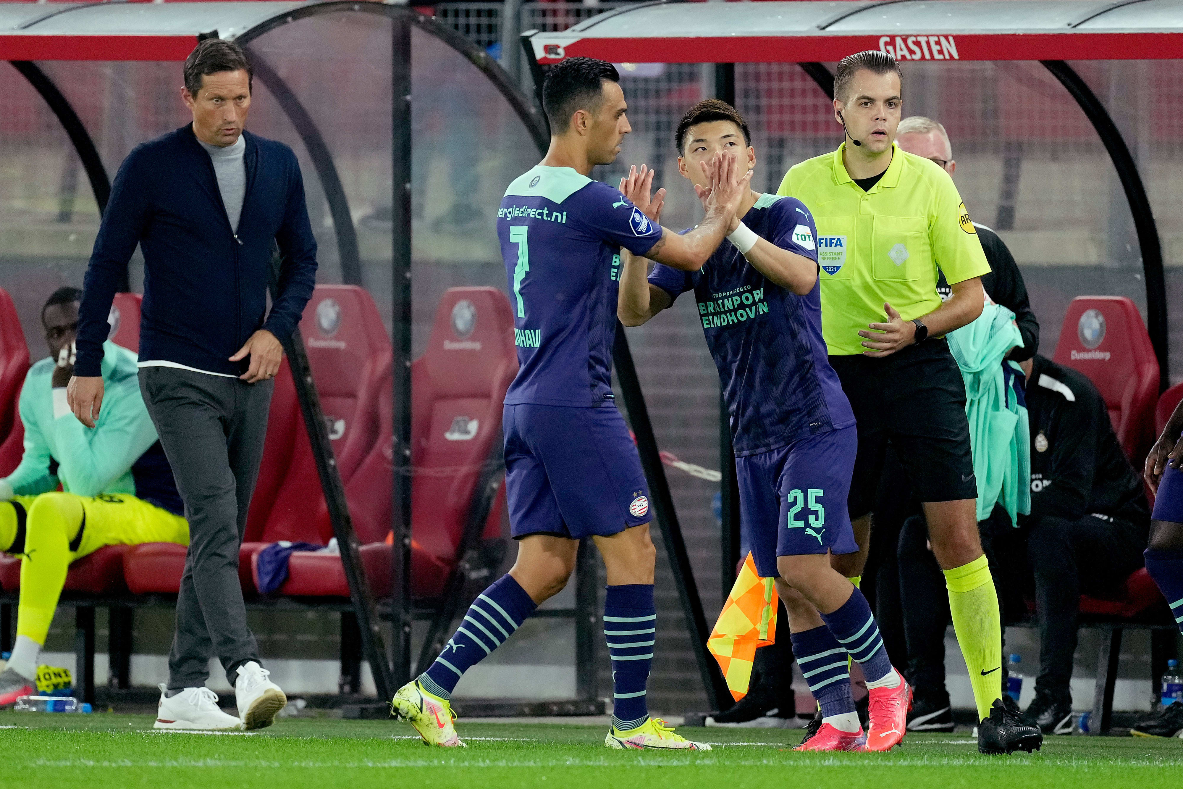 שחקן פ.ס.וו איינדהובן, ערן זהבי, מוחלף