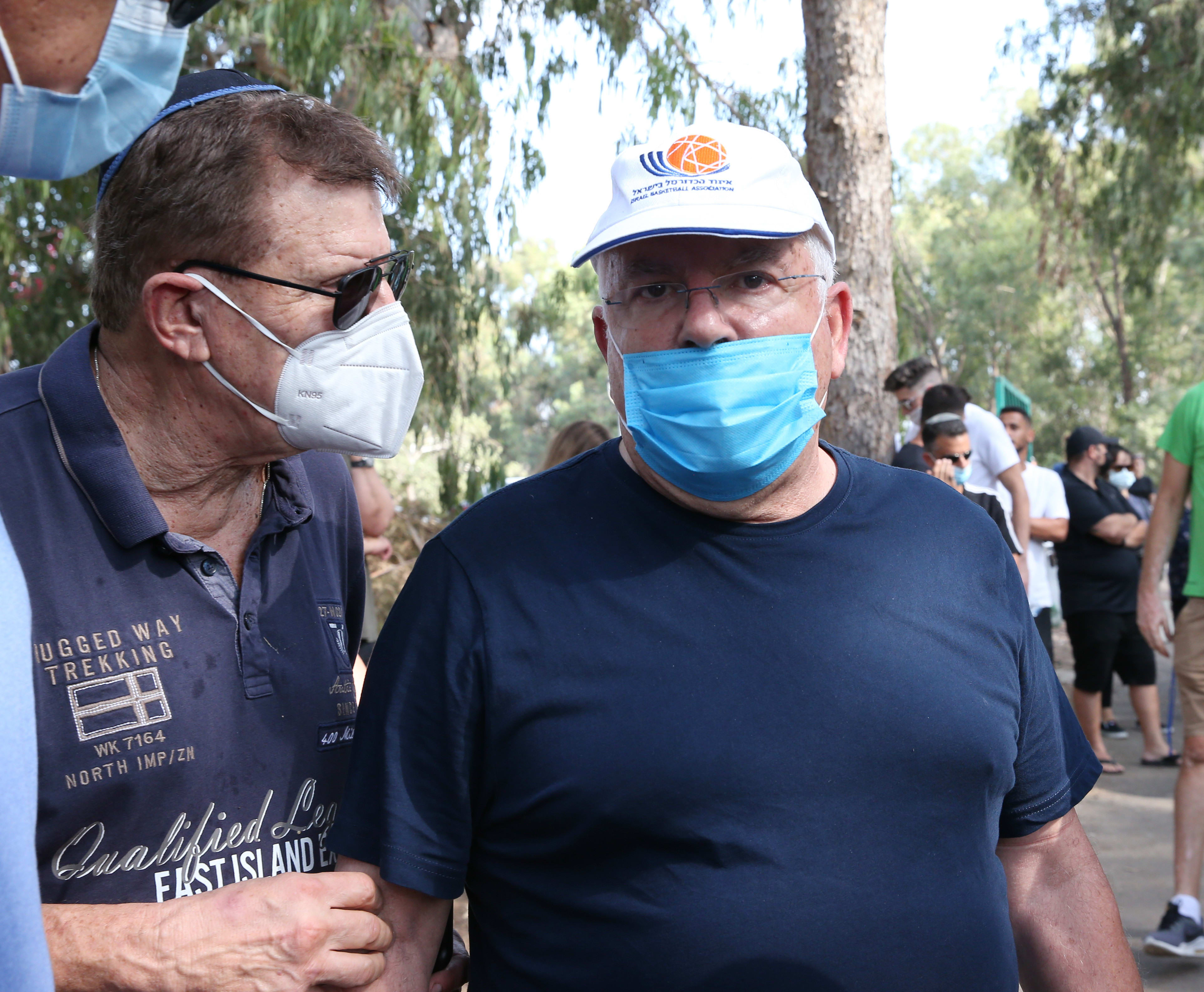 מאמני הכדורסל פיני גרשון, רני כהנא