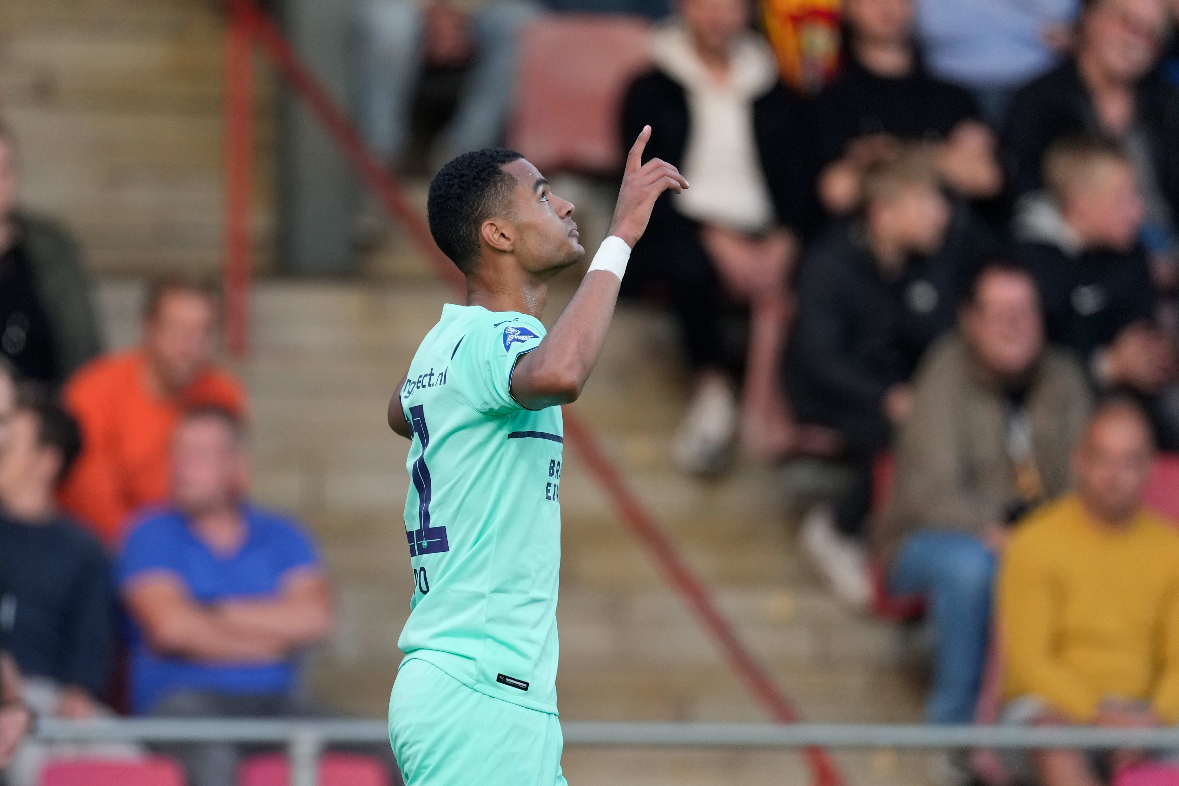 קודי גאקפו חוגג, פ.ס.וו איינדהובן