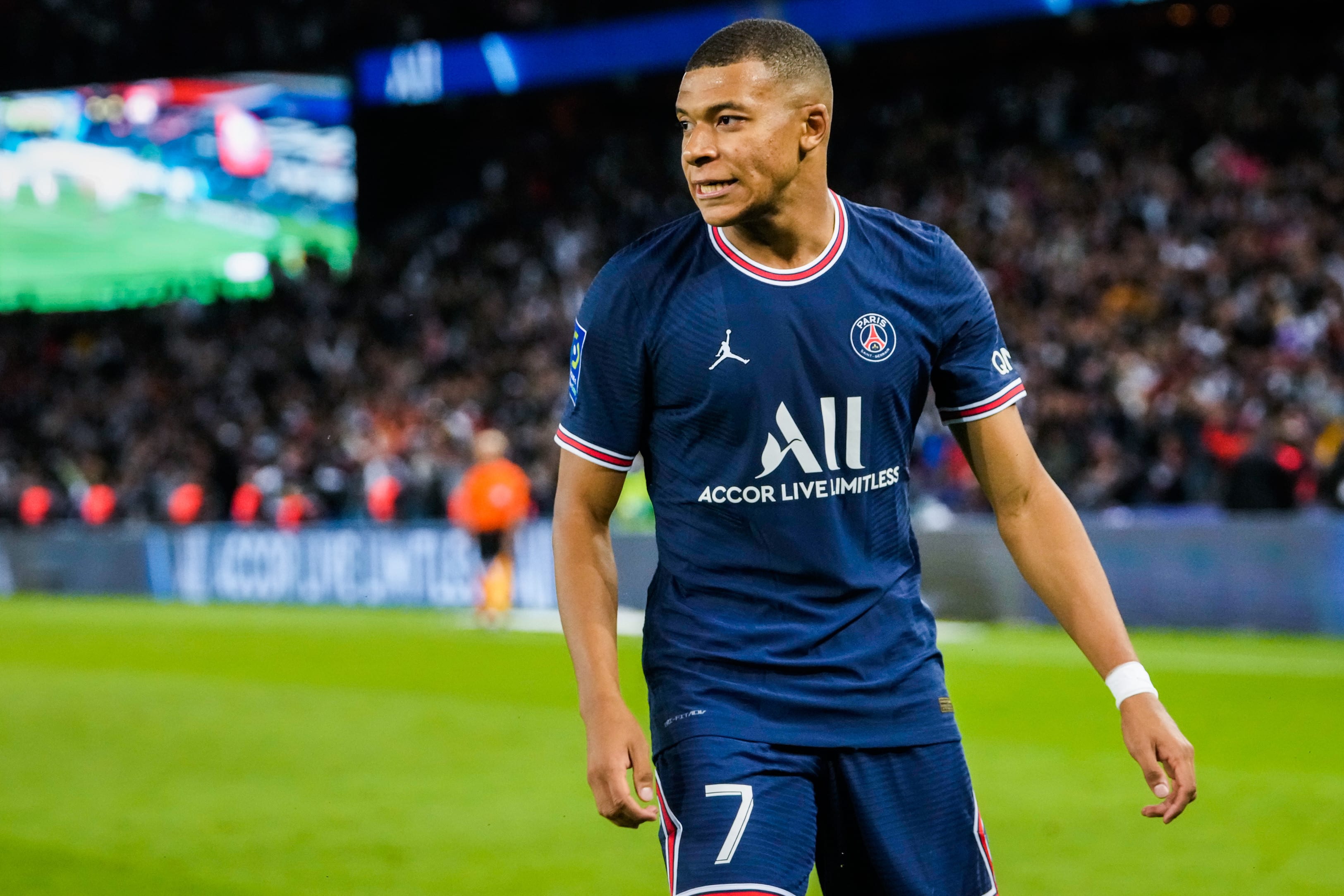 Состояние мбаппе. Мбаппе 2021. Мбаппе 2020. Мбаппе лицо 2020. Kylian Mbappe.