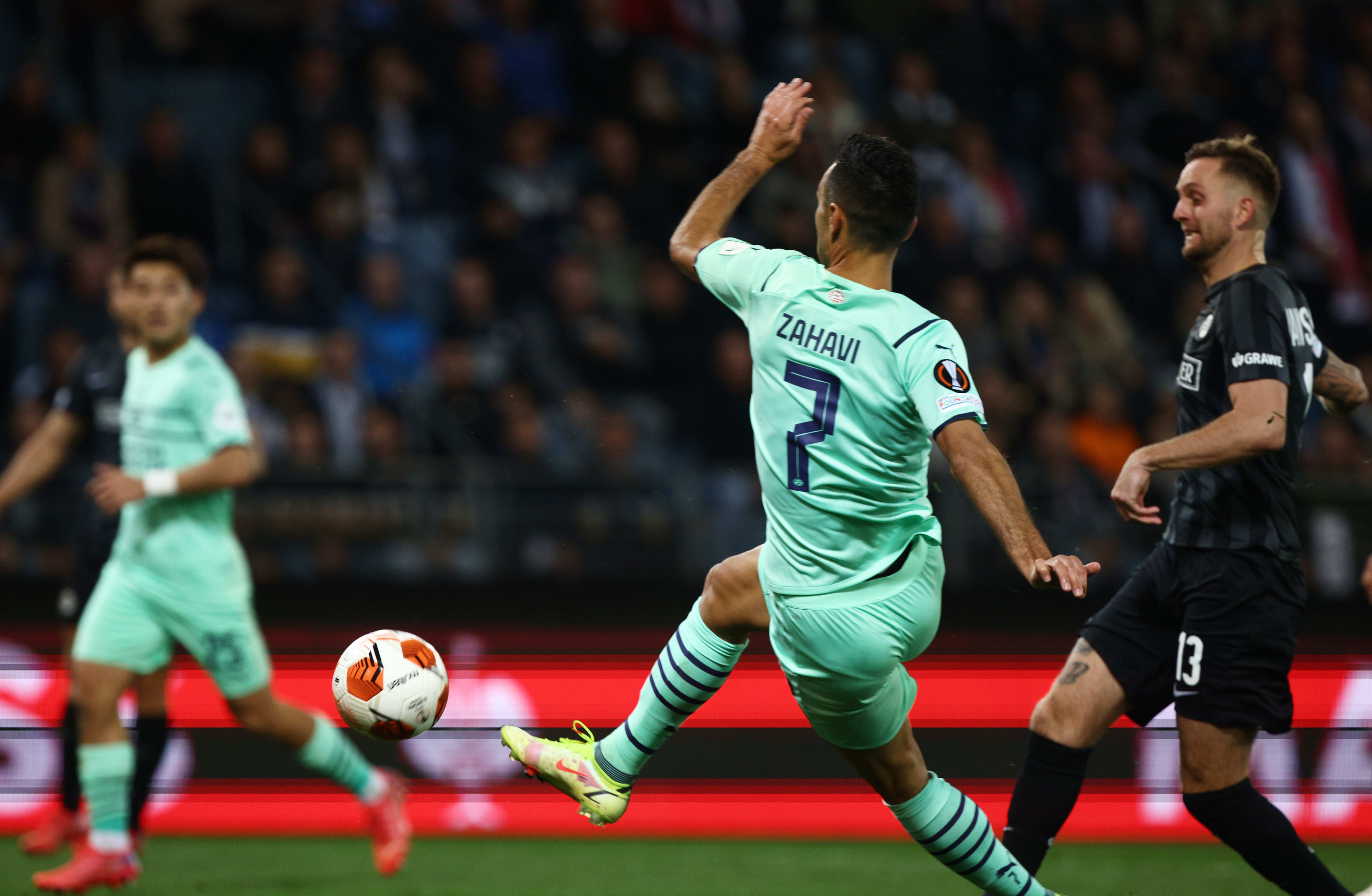 ערן זהבי שחקן פ.ס.וו איינדהובן כובש שער