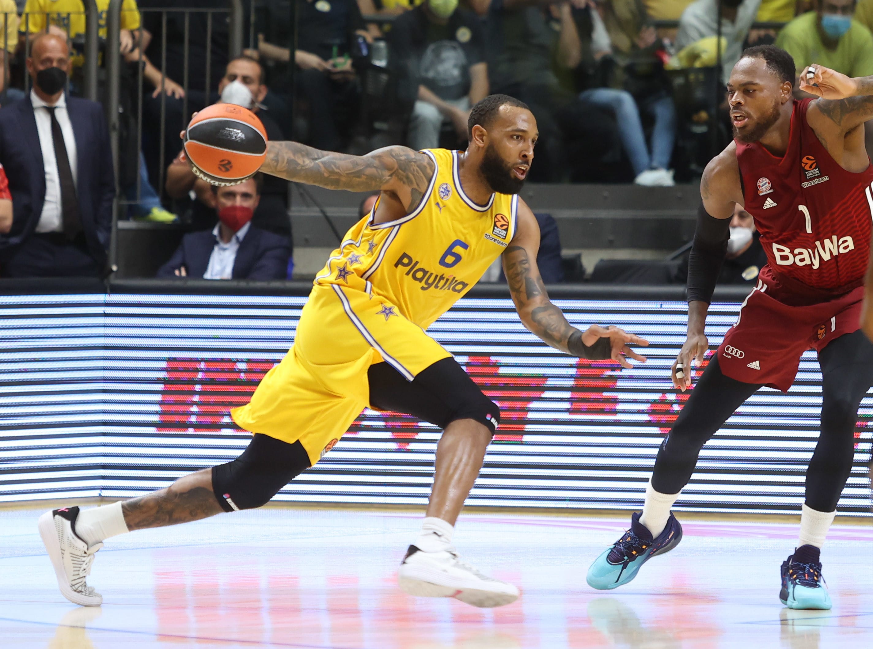 דרק וויליאמס שחקן מכבי תל אביב