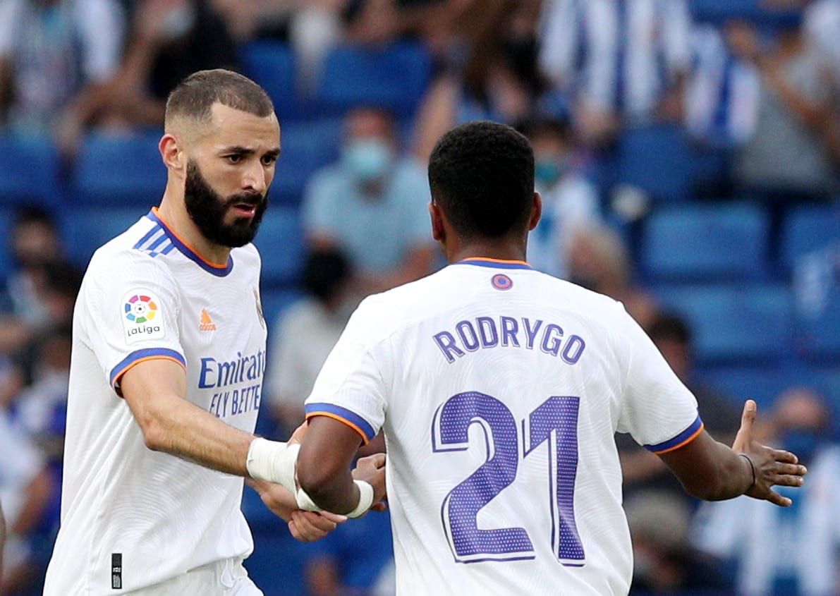 שחקן ריאל מדריד קארים בנזמה עם רודריגו