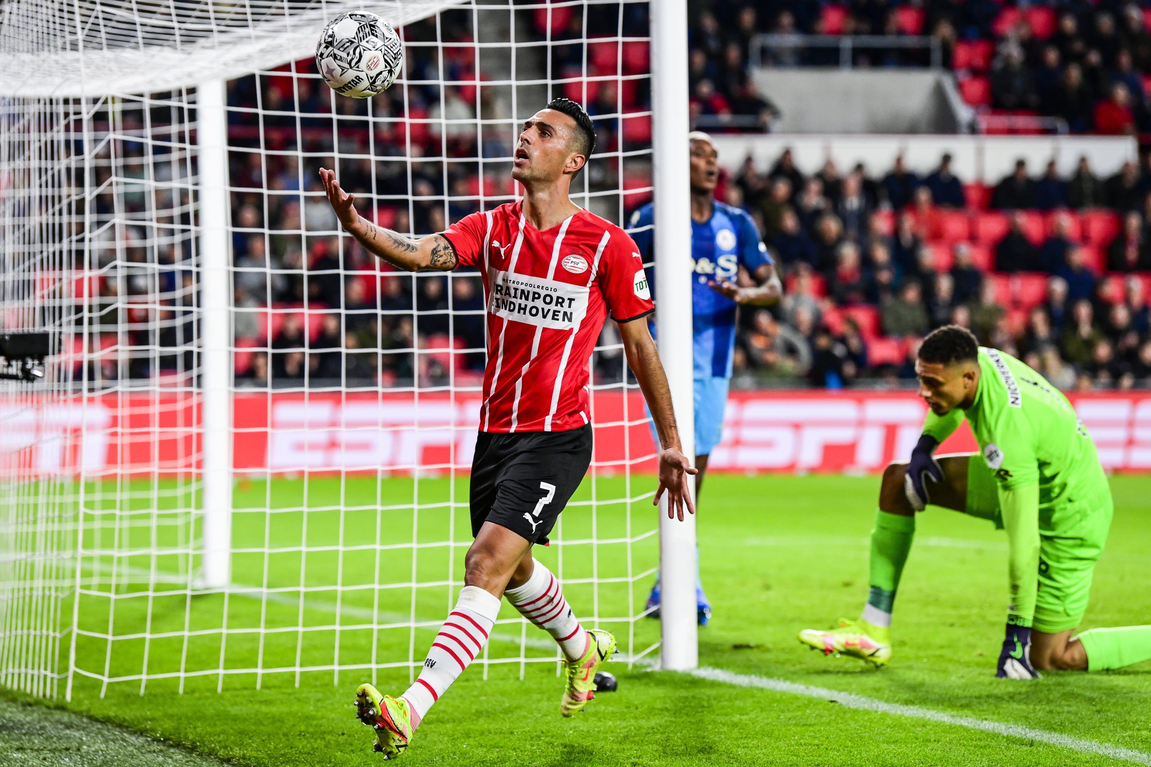 ערן זהבי, פ.ס.וו איינדהובן