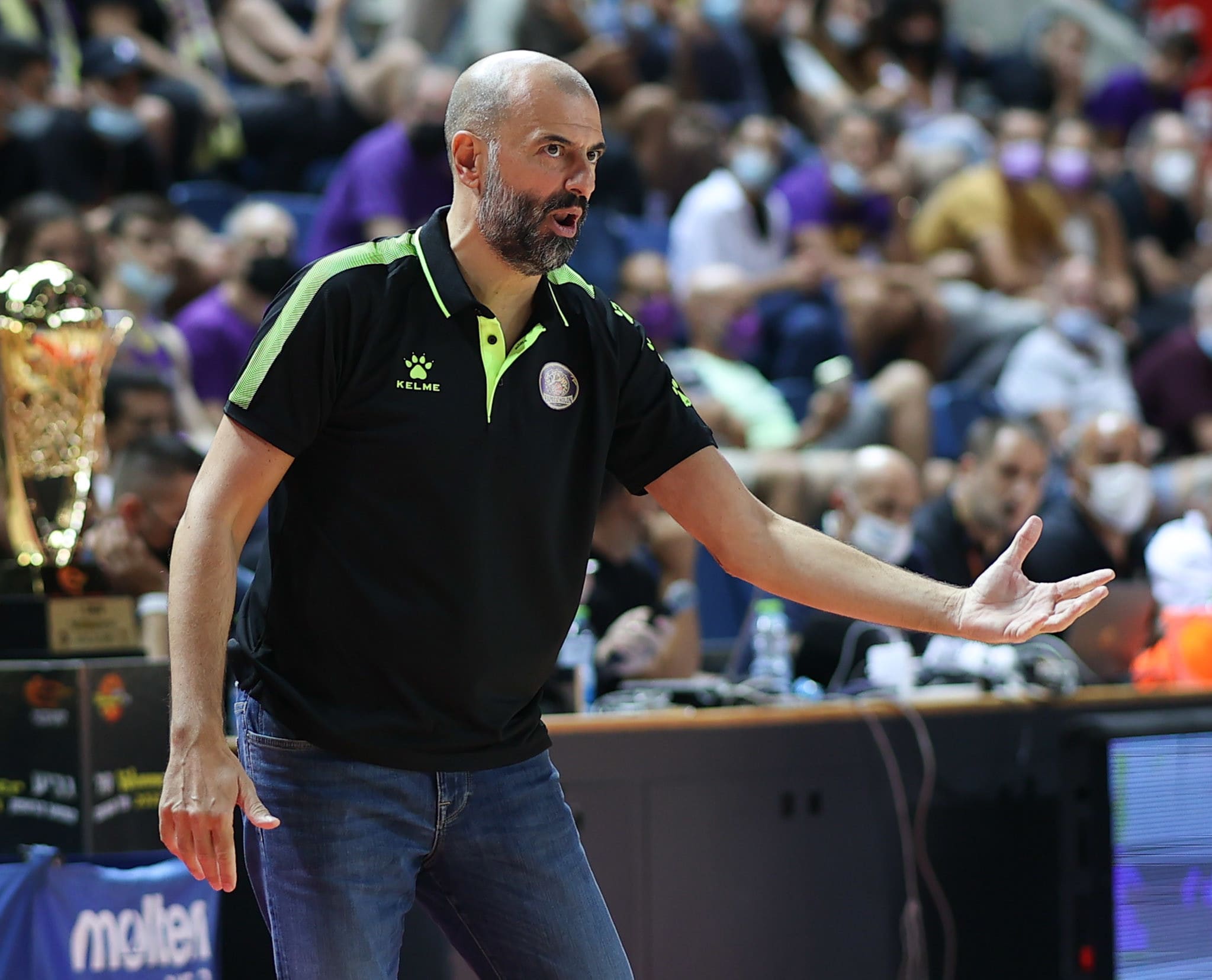 מאמן הפועל חולון מאוריציו בוסקאליה