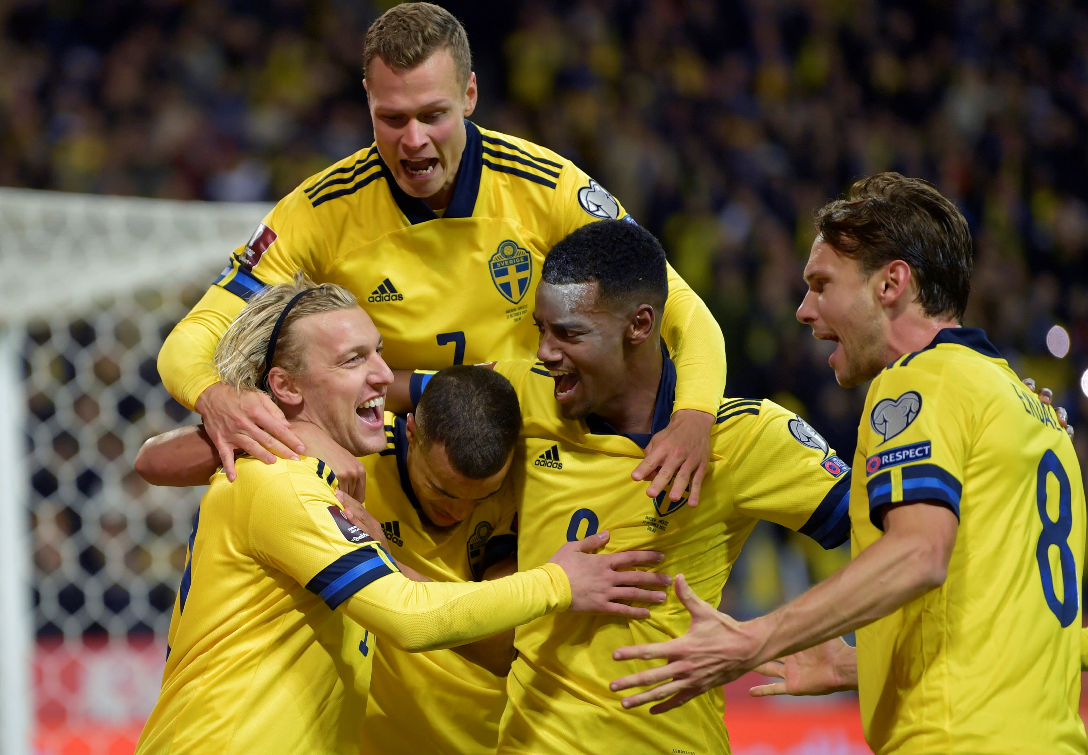 שחקני נבחרת שבדיה חוגגים